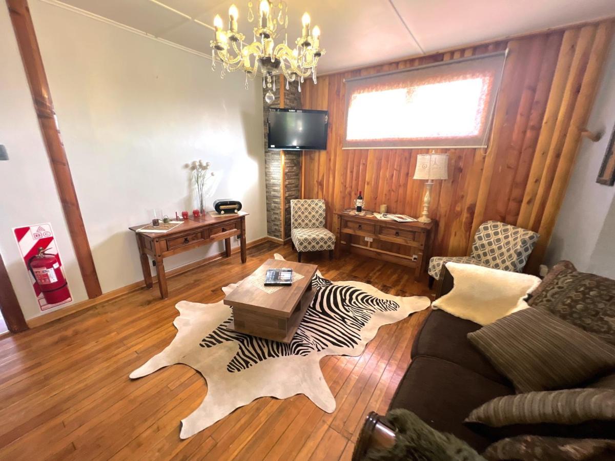 Appartement Incredible Downtown Duplex With Interior Backyard à Punta Arenas Extérieur photo