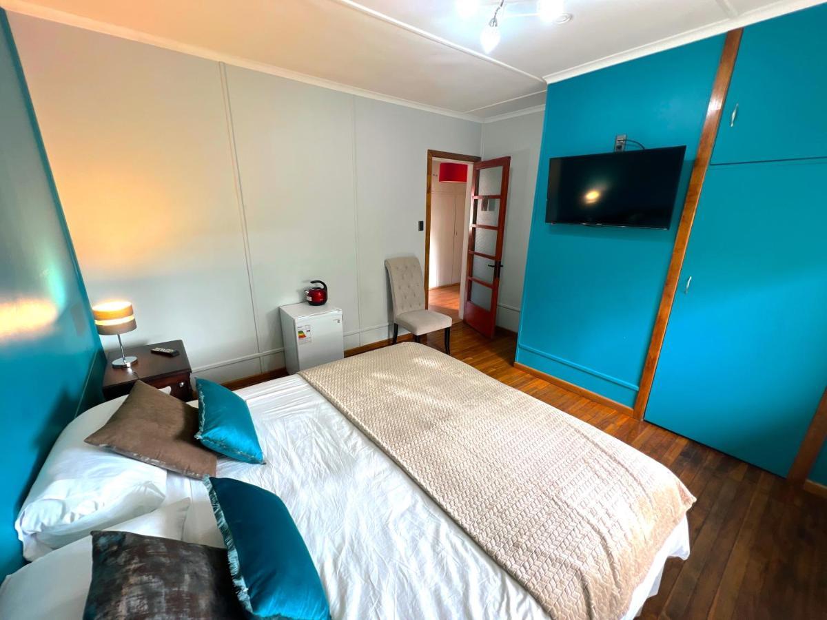 Appartement Incredible Downtown Duplex With Interior Backyard à Punta Arenas Extérieur photo