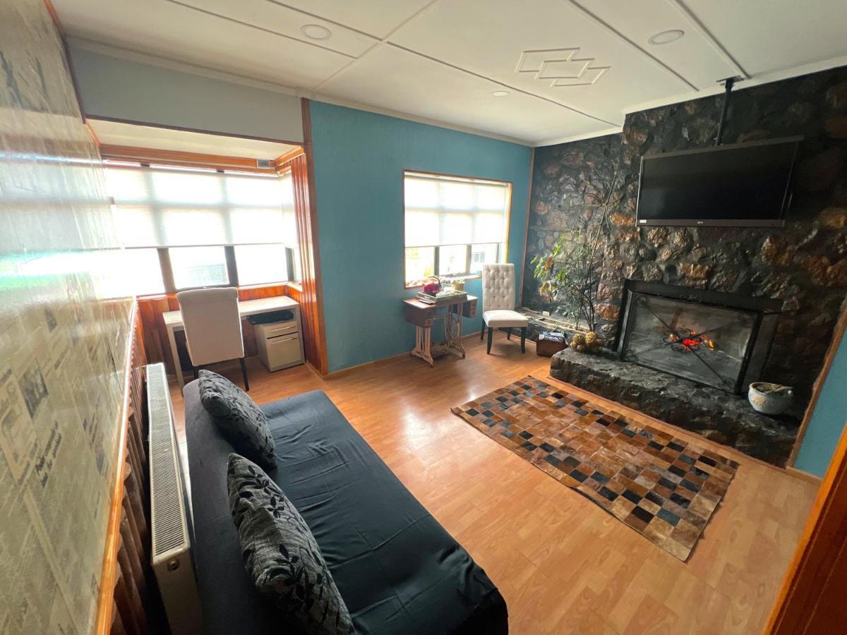 Appartement Incredible Downtown Duplex With Interior Backyard à Punta Arenas Extérieur photo