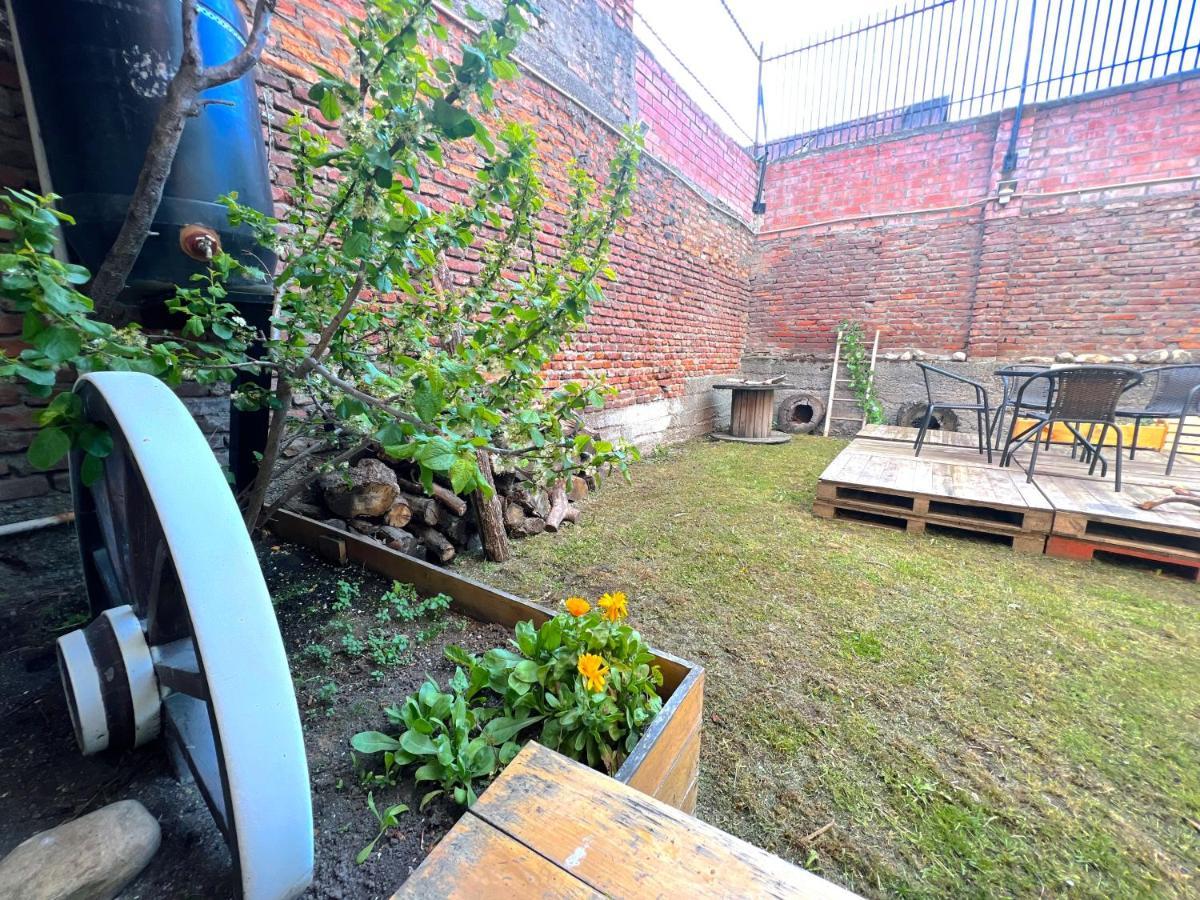 Appartement Incredible Downtown Duplex With Interior Backyard à Punta Arenas Extérieur photo
