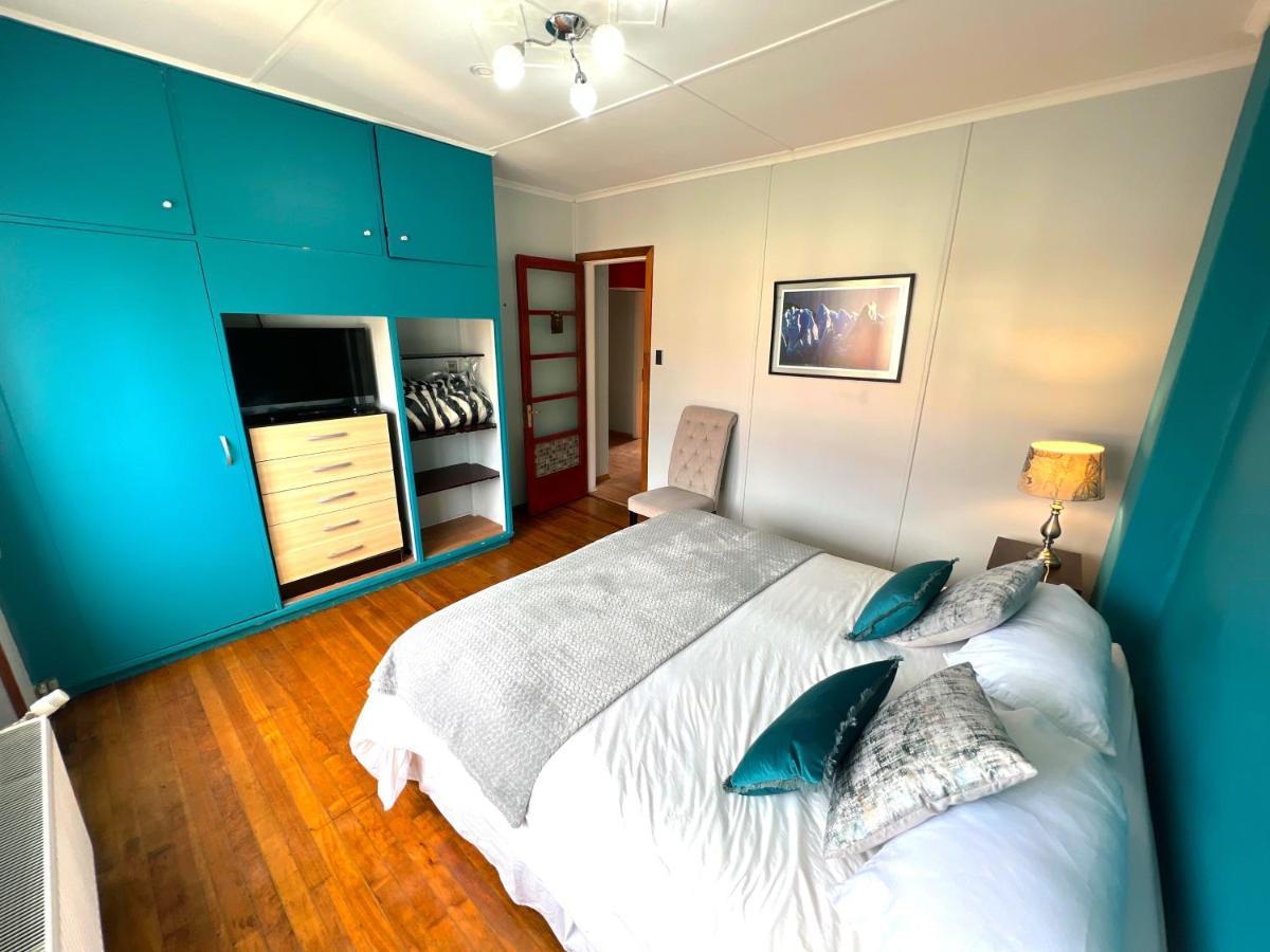 Appartement Incredible Downtown Duplex With Interior Backyard à Punta Arenas Extérieur photo