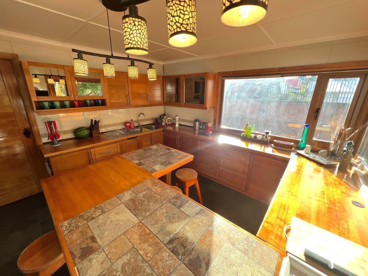 Appartement Incredible Downtown Duplex With Interior Backyard à Punta Arenas Extérieur photo